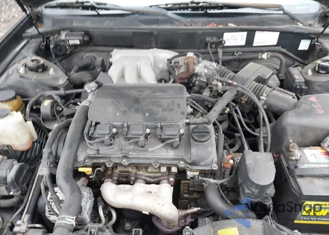 1998 Toyota Avalon Xl z USA, uszkodzony, nr VIN 4T1BF18BXWU247090